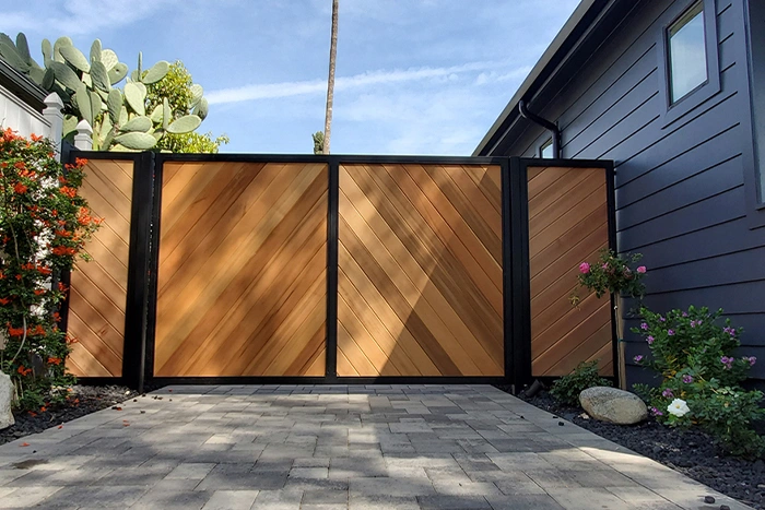 Wood Gate Repair Contractor